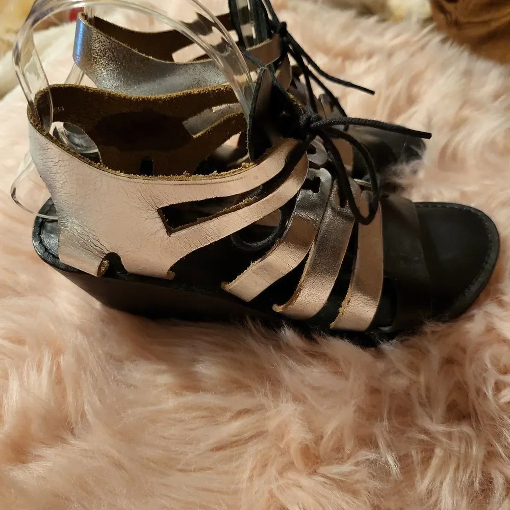 Matisse ,silver and black leather upper,slight wedge, size 9,brand new!